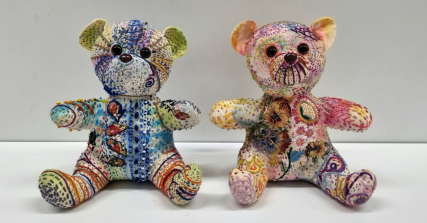 Te Wāhi Toi - Slow Stitch Bears with Dianne Van Brandenburg