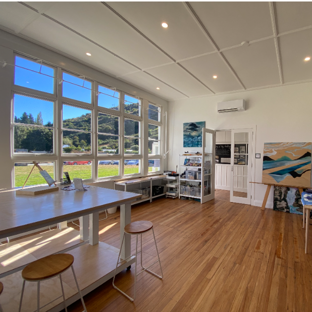 Listing gallery image